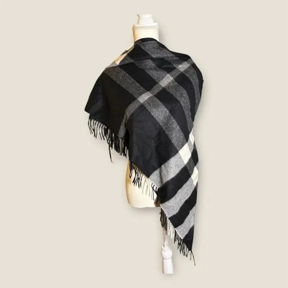 Burberry Unisex Black & Grey Plaid Wool Scarf Winter Neck Warmer - Picture 1 of 4